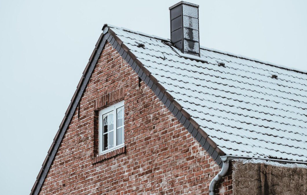 Best Winter Practices for Maintaining Tile Roof Systems